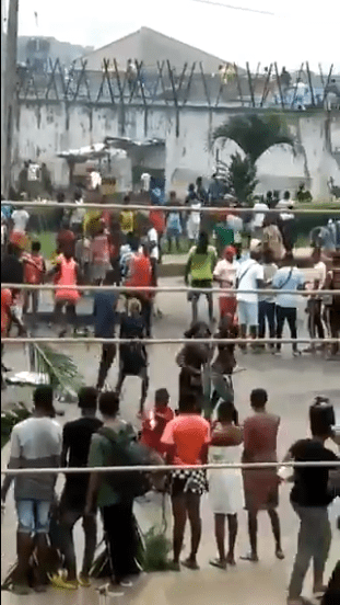 Benin prisoners escape