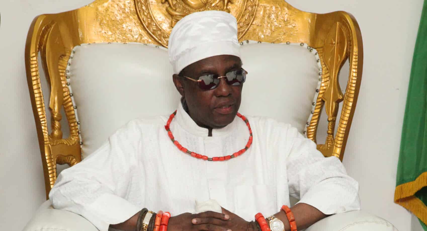 Will you remain clean as Nigeria’s President – Oba of Benin asks Peter Obi during visit