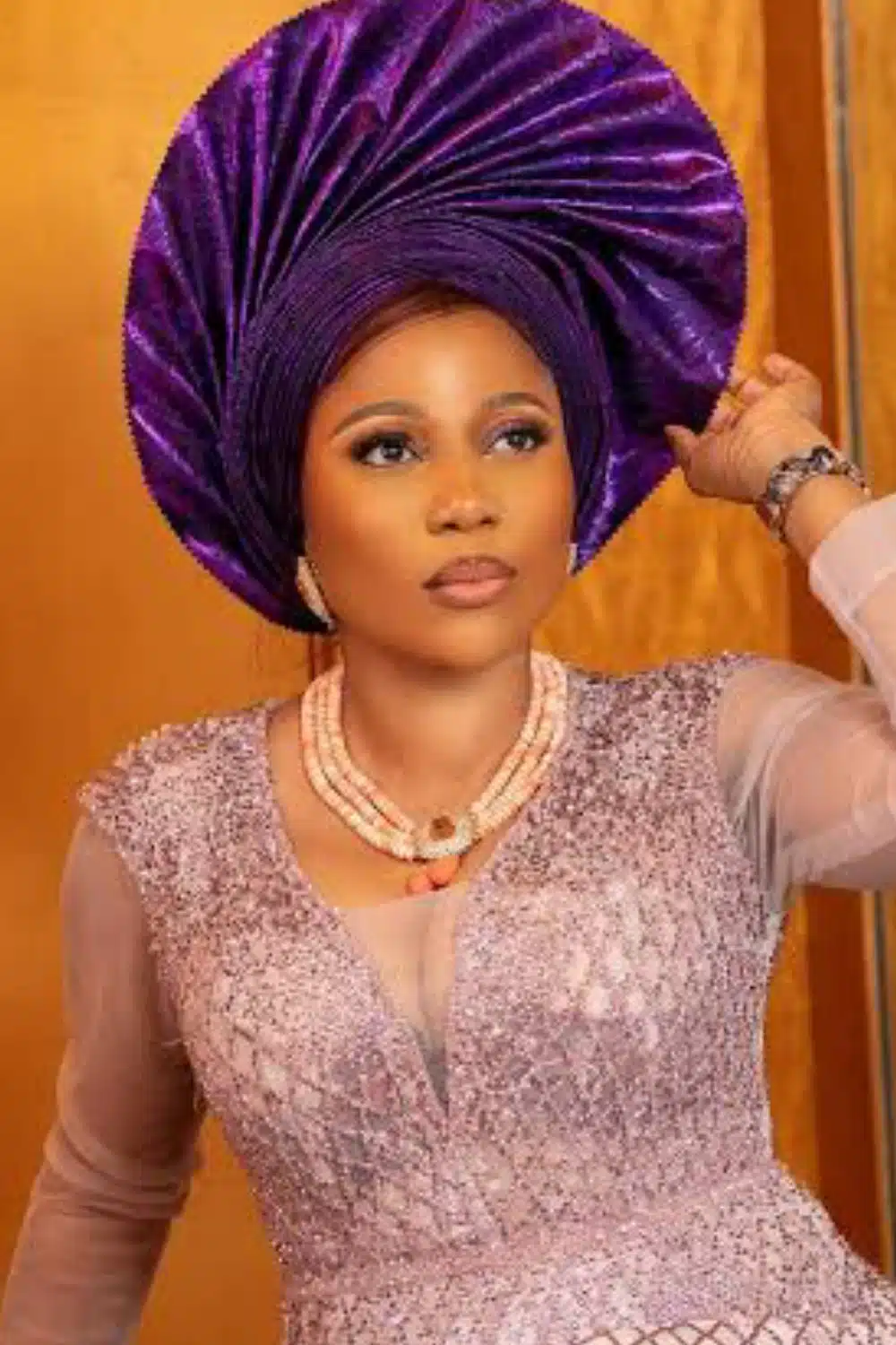 Oonis New Wife Olori Elizabeth Akinmuda Begins Traditional Entry Into