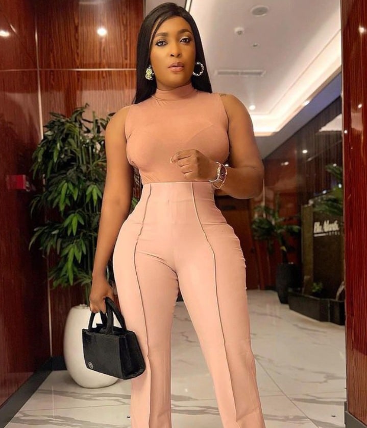 "Chioma's too young for what she's going through; Davido disrespects her so much" – Blessing CEO rants