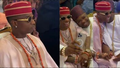“How can someone who just lost his mother be this happy” - Doctor drags Wizkid