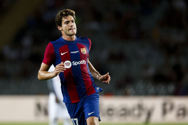 Barcelona confirm Marcos Alonso will undergo surgery for back problem