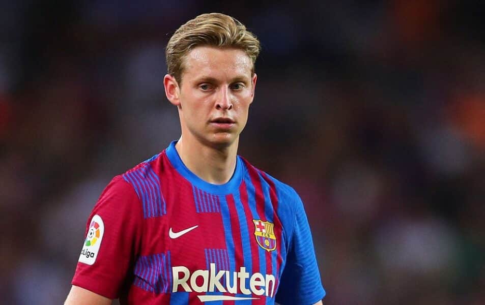 Barcelona offer Frenkie de Jong new contract with reduced wages