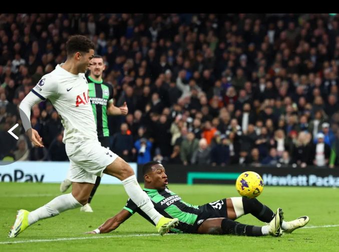 Tottenham steal dramatic 2-1 win over Brighton with Johnson's 96th-Minute screamer