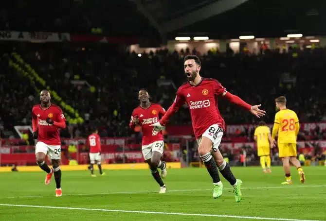 Fernandes rescues Manchester United in 4-2 win over Sheffield