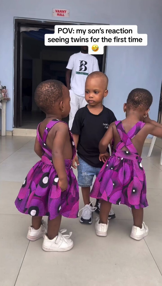 Young boy expresses shock after encountering identical twins for the first time
