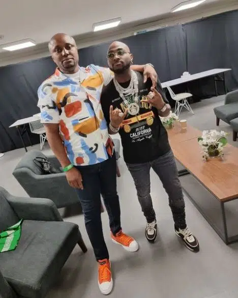 Excited Isreal DMW shares face-time with Davido after receiving his own diamond pendant 