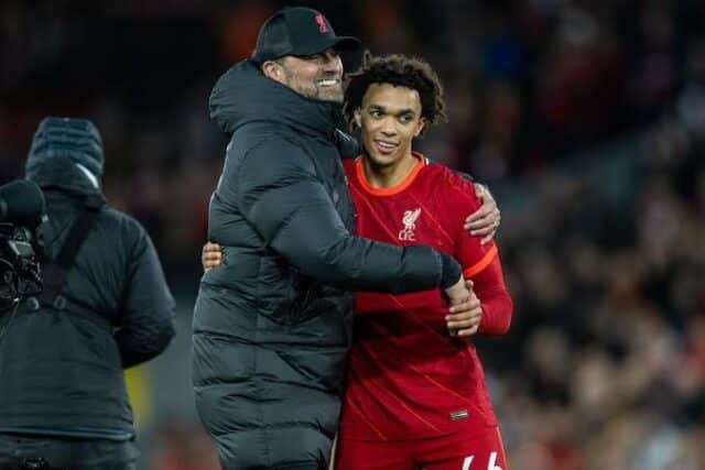 Klopp praises his right back Trent Alexander-Arnold