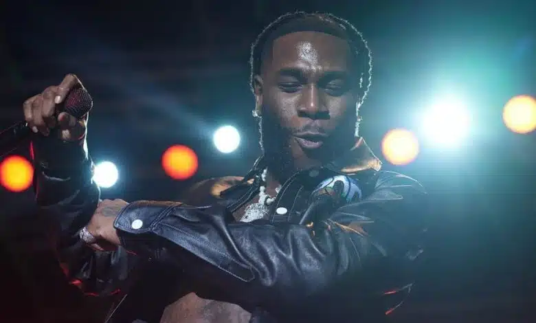 Burna Boy narrates experience with pretty female soldier that stole his heart