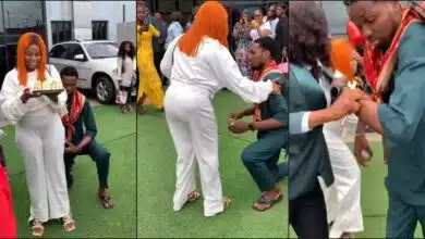 "I told you I don't want this" — Lady embarrasses boyfriend who proposed to her in church (Video)