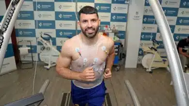 Sergio Aguero experiences heart arrhythmia live on Twitch stream