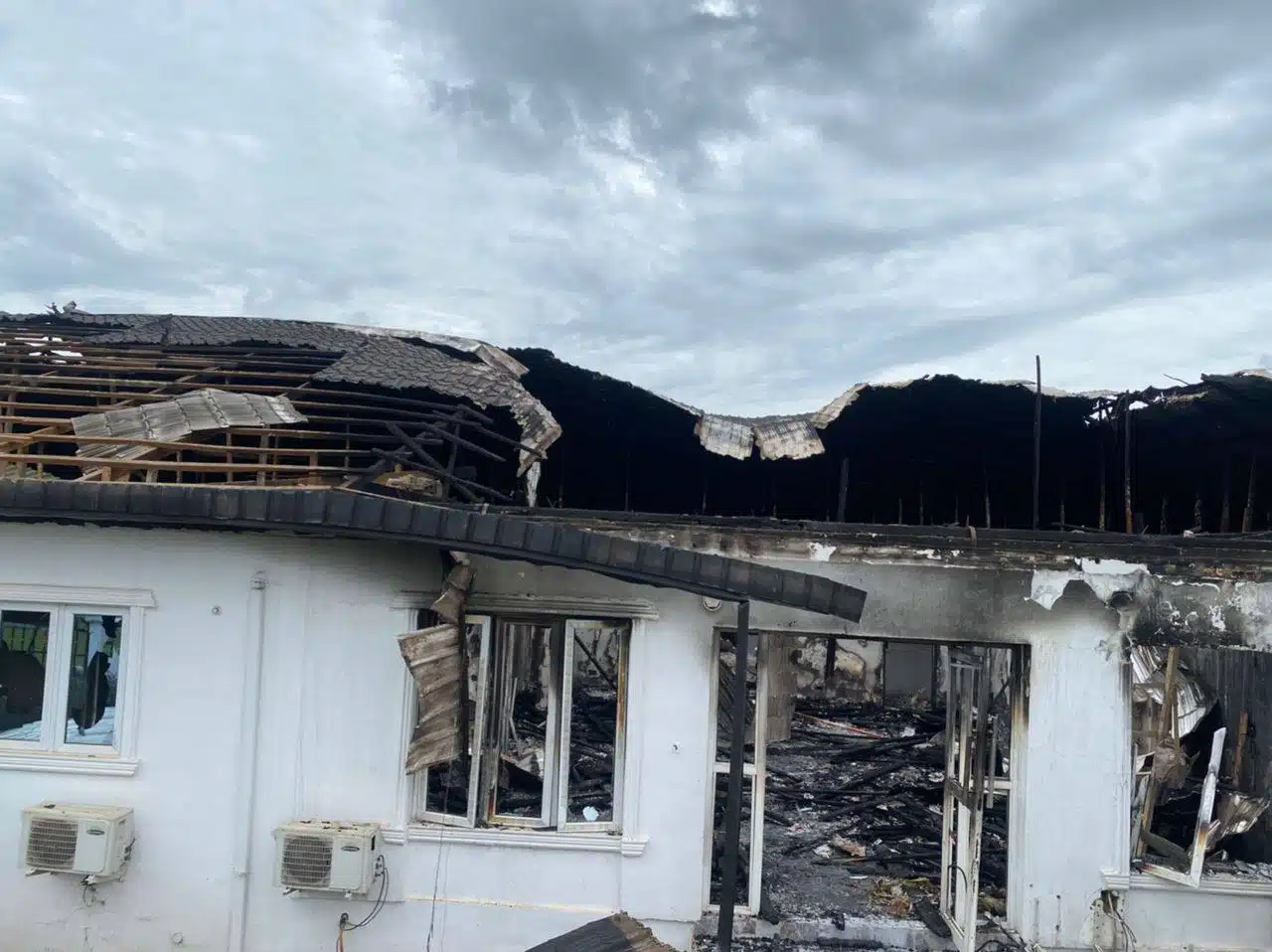 Fire outbreak razes Ooni’s palace