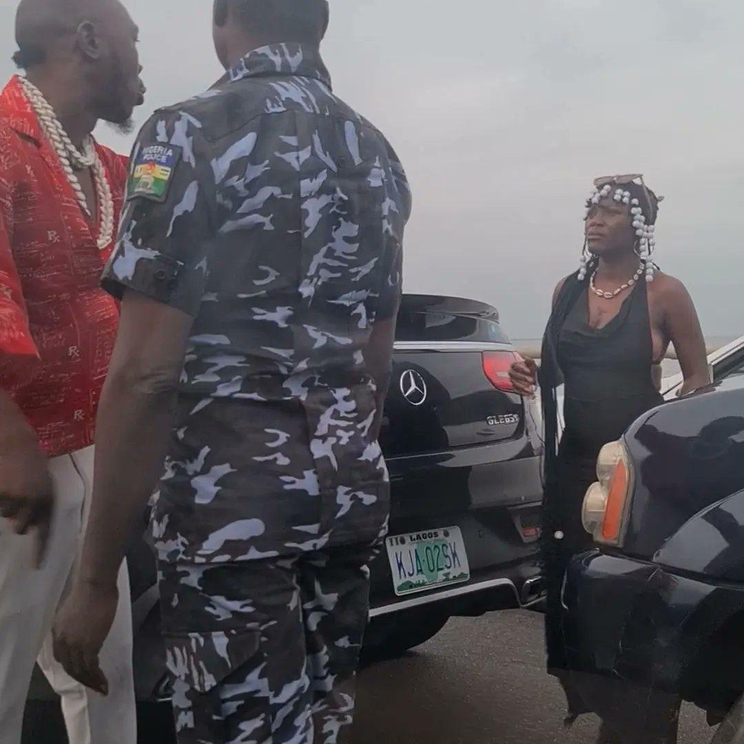 Seun kuti policeman confrontation