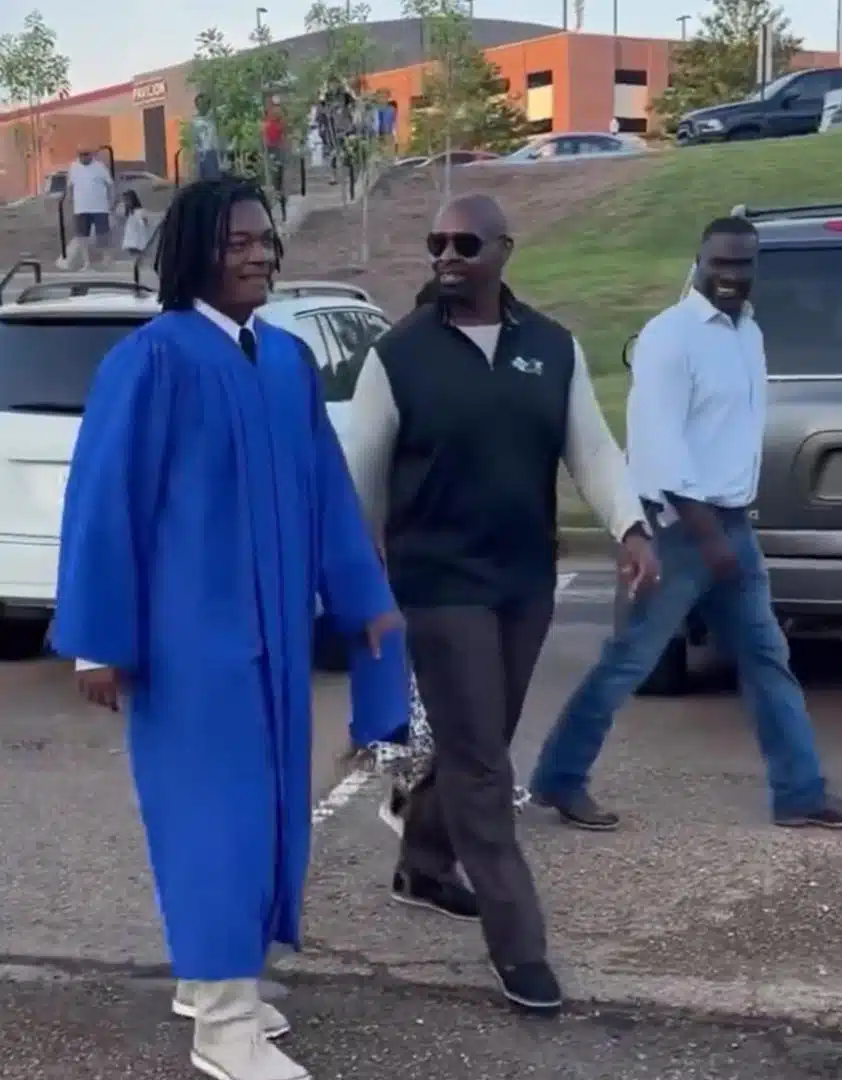 Man burst in tears as he receives new car as graduation gift from parents (Video)