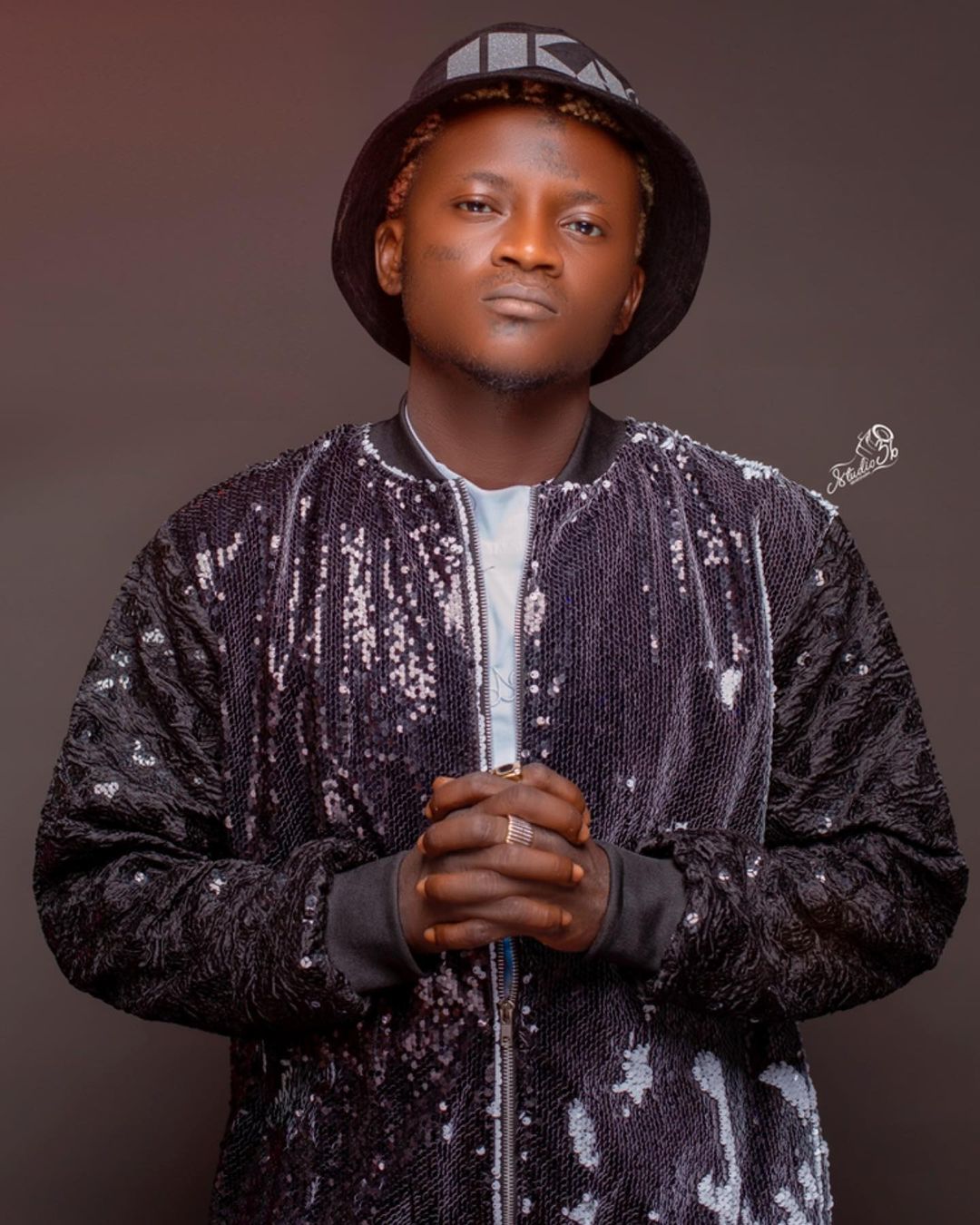 "You go collect beating, I go commot your teeth" – Portable blows hot after Seyi Vibez mocked his education