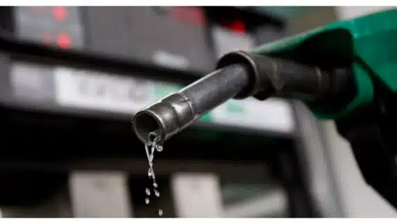 Transportation hikes as petrol sells for N617 per liter across Nigeria