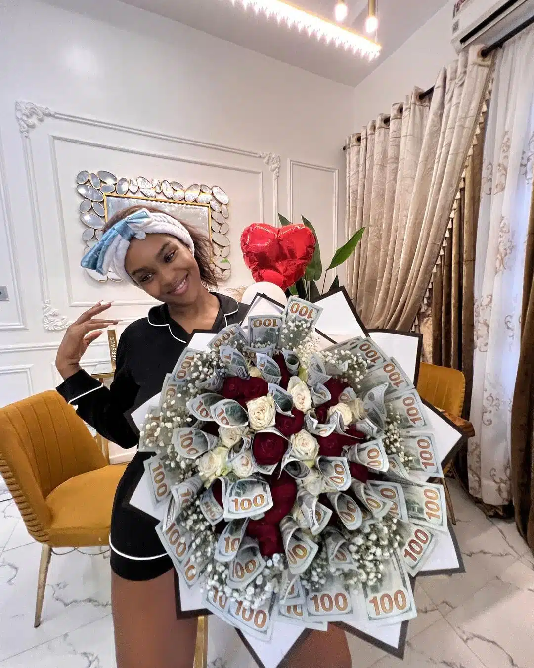 DJ Kaywise girlfriend money bouquet 