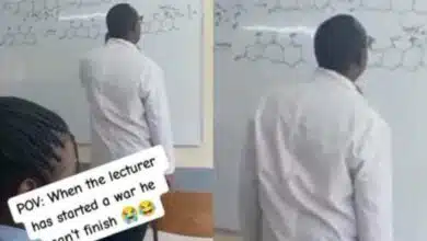 "Chemistry is not easy" – Students laugh at lecturer who is unable to finish solving science question