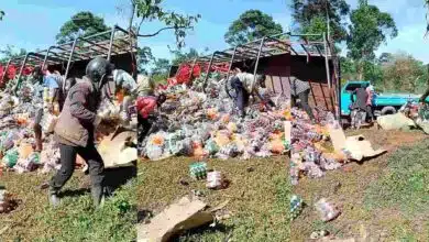 Truck soft drinks falls