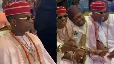 “How can someone who just lost his mother be this happy” - Doctor drags Wizkid