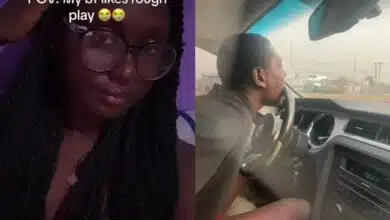 Lady boyfriend's strange behaviour driving car