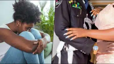 lady police officer dating thief