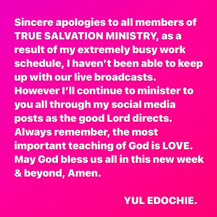 Yul Edochie pede desculpas a seus membros por faltar ao culto na igreja