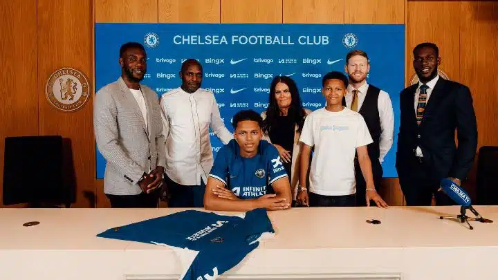 Chelsea sign Omari Kellyman from Aston Villa for £19m