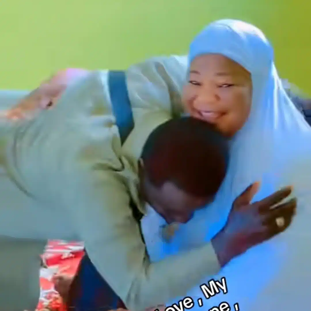 NYSC graduate brings mom to tears in mosque visit, surprises her with money