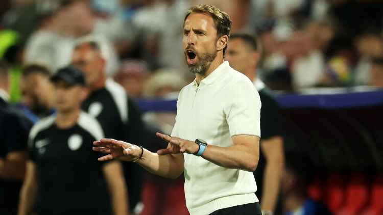 Southgate appeals to England fans amidst boos: "Blame me, not the team"