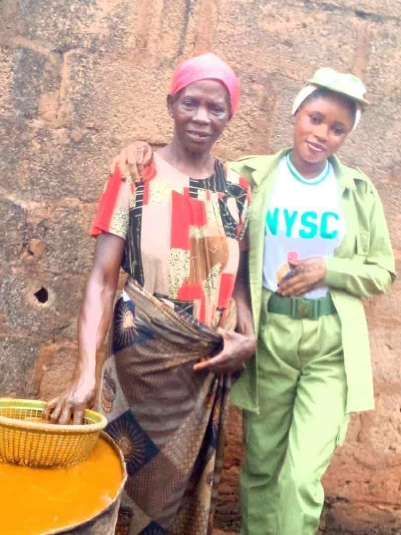 Corper appreciates widowed mom who sold palm oil to sponsor her education