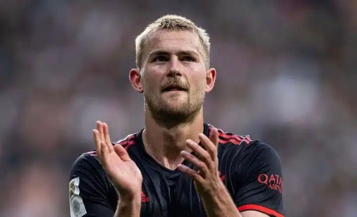 About 60,000 Bayern fans sign petition to block De Ligt sale to Man United