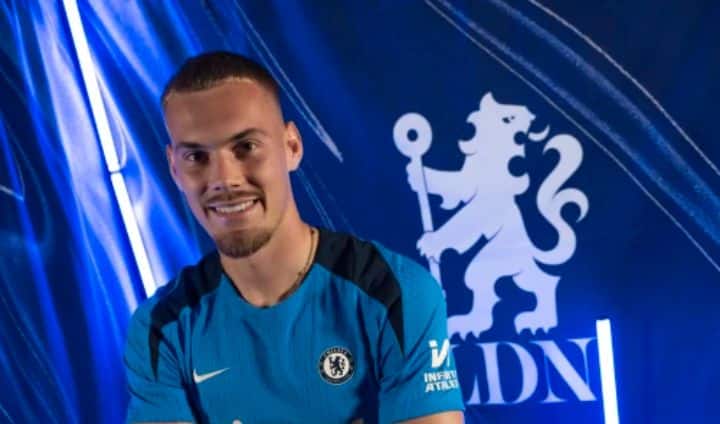 Official: Chelsea announce signing of Danish goalkeeper Filip Jorgensen