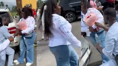 Nigerian lady rejects proposal as boyfriend sprays her ₦20 notes on sign-out day