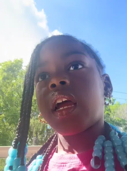 Moment little girl angrily confronts her father for calling her mother ugly