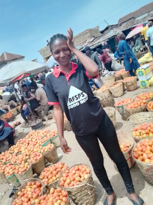 Lady celebrates making her first million in Tomato business