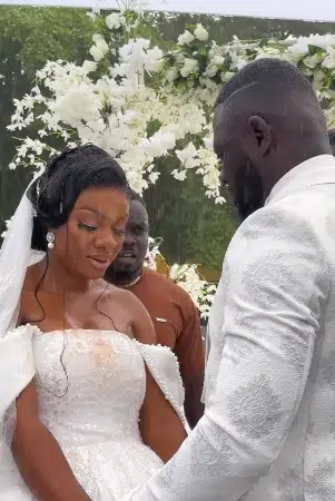 Couple who held wedding under rain celebrate 1st anniversary, welcome child 