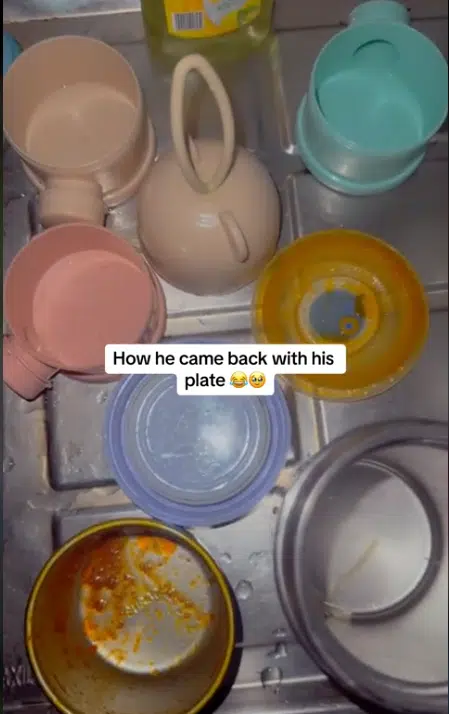 Nigerian mum overjoyed as 2-year-old son returns from school with empty flasks after packing plenty of food for him