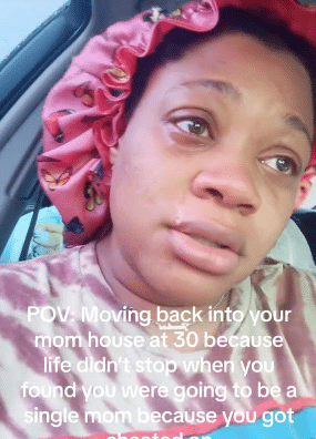 30-year-old lady in tears as she returns to family house after her man cheated 