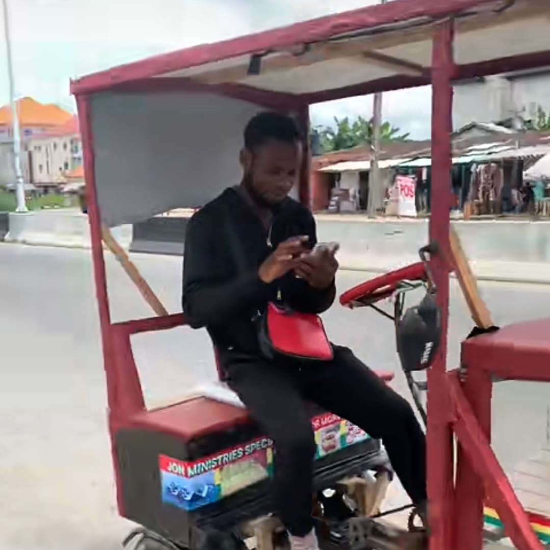 Nigerian man goes viral as he builds bicycle made of wood to hawk snacks business