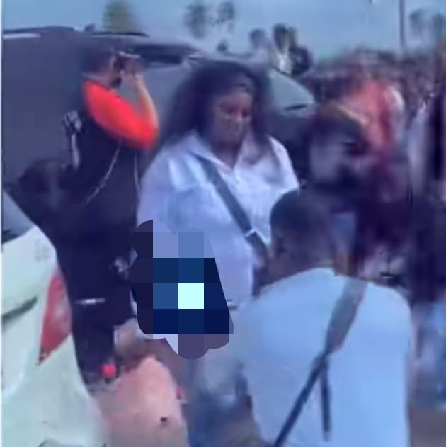 Nigerian lady rejects proposal as boyfriend sprays her ₦20 notes on sign-out day