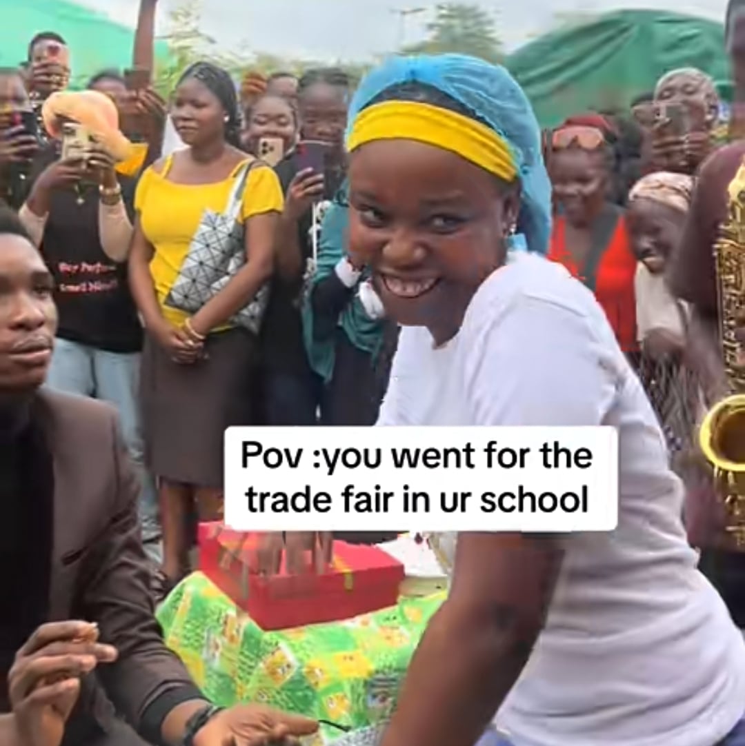 Dramatic scene as Nigerian lady rejects boyfriend's public marriage proposal at trade center.