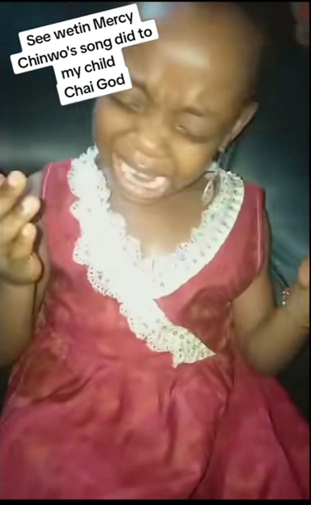 Heartwarming video captures little girl passionately singing a gospel song in tears