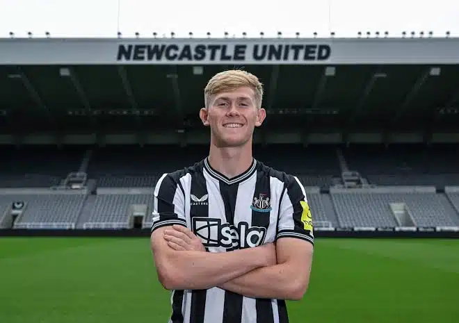 Breaking: Hall leaves Chelsea after 12 years, signs permanent deal with Newcastle after loan spell
