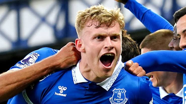 Everton reportedly set to reject Manchester United new bid for Jarrad Branthwaite