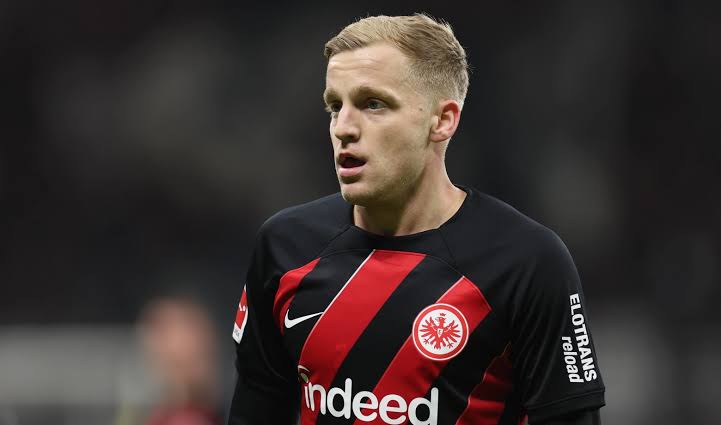 Donny van de Beek completes move to Girona from Manchester United