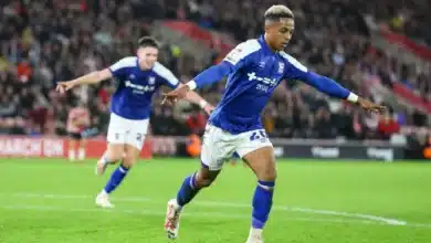 Ipswich complete club-record deal for former loan star Omari Hutchinson