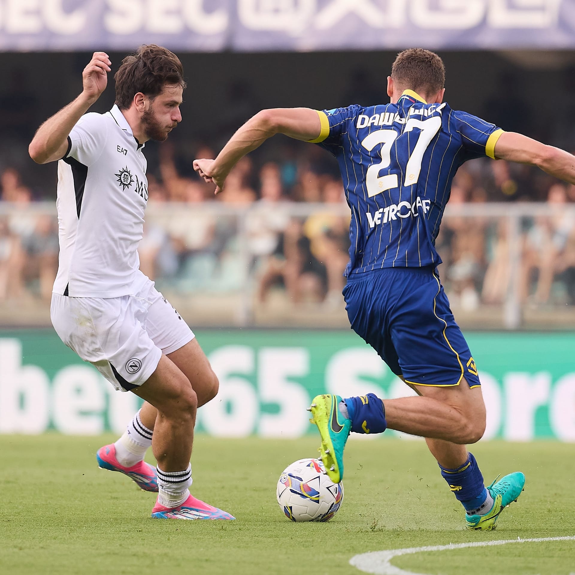 Serie A: Napoli begin campaign with humiliating 3-0 defeat against Verona on Conte's debut