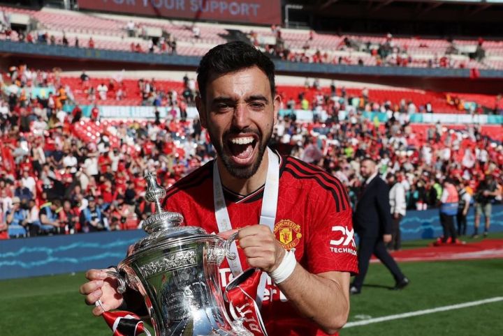 Bruno Fernandes agree three-year contract extension at Man United