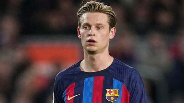 Barcelona set to offer Frenkie de Jong new contract amid Bayern Interest